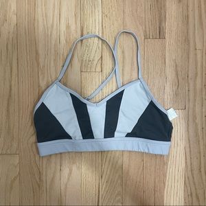 alo sports bra.